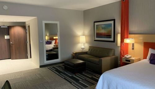 Studio, 1 Queen Bed with Sofa bed, Accessible, Bathtub