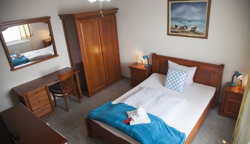 Basic Single Room
