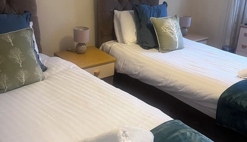 Standard Twin Room