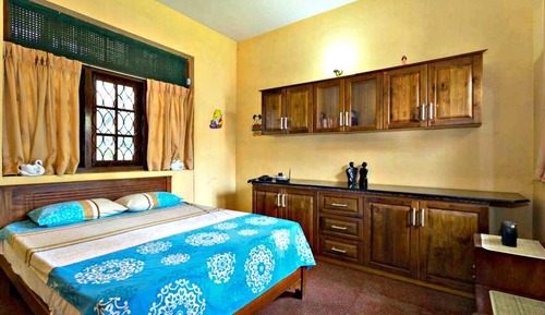 Standard Double Room, 1 Queen Bed, Smoking, Garden View