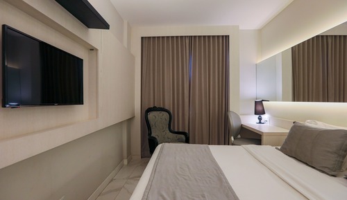 Luxury Room, 1 Queen Bed