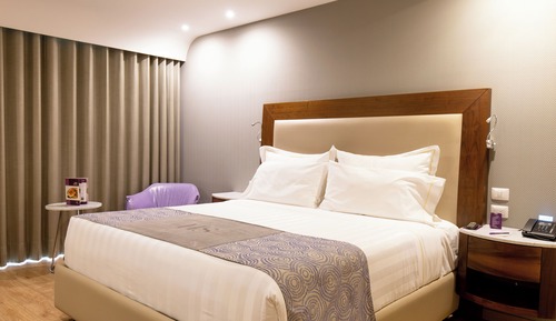 Deluxe Room, 1 King Bed