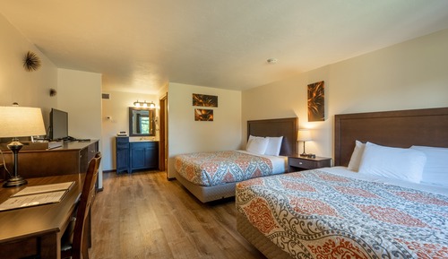 Room, 2 Queen Beds (Main Bldg - New Remodeled)