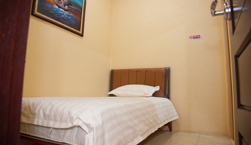 Standard Single Room