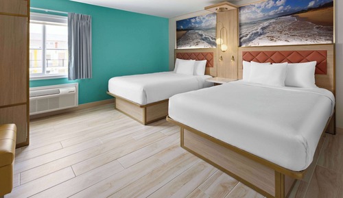 Suite, Multiple Beds, Non Smoking