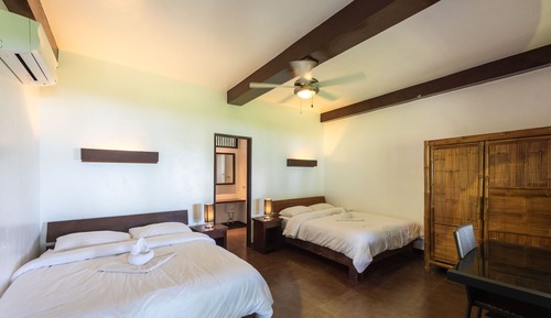 C9 Beach Front Bungalow (Ground Flr)