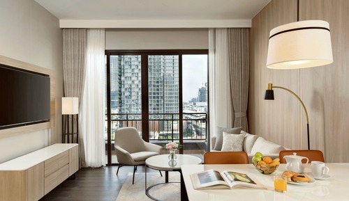 Suite, 1 Bedroom, Non Smoking, City View (Balcony)