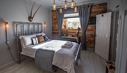 Premier Studio, Ensuite (Studio 4- Boyo)