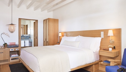 1 King Bed - Sel