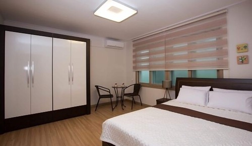 20 PY, 1 Bedroom