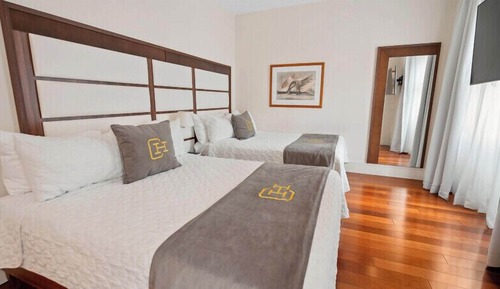 Junior Suite, 2 Queen Beds