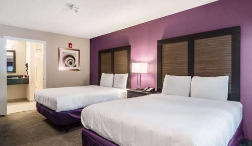 Standard Room, 2 Queen Beds, Smoking