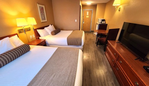 Double Room, Smoking