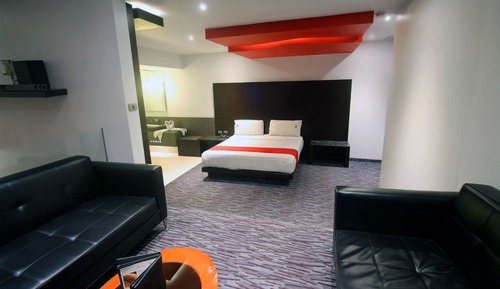 Suite, 1 King Bed, Private Pool