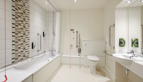 Standard Double Room, Accessible Bathtub