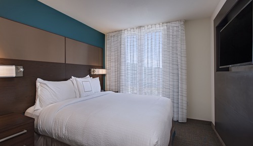 Suite, 2 Bedrooms (Mobility Accessible, Tub)