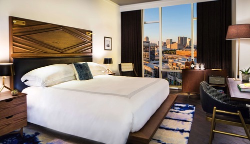 Room, 1 King Bed, Accessible (Accessible Shower, Neighborhood)