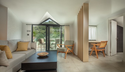 Superior Loft, 2 Bedrooms, Jetted Tub, Annex Building