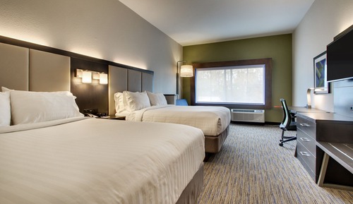 Suite, 2 Queen Beds (Additional Living Area)