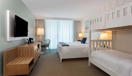 Room, Multiple Beds (Give Kids the World)