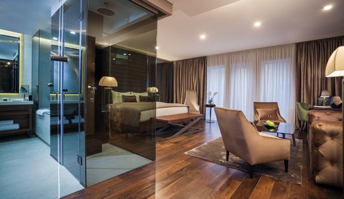 Ministry Suite with Balcony