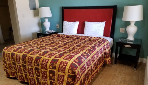 Deluxe Room, 1 King Bed, Non Smoking