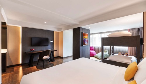 Family Room, Multiple Beds