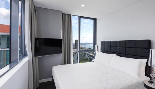 1 Bedroom Balcony Suite