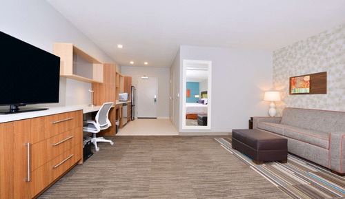 Studio, 1 King Bed, Accessible, Non Smoking (Roll In Shower)
