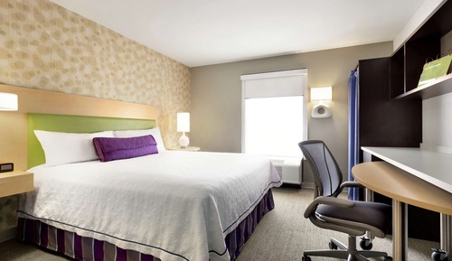 Studio Suite, 1 King Bed, Non Smoking