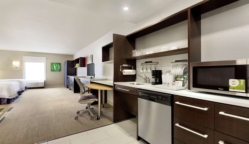 Studio, 2 Queen Beds, Accessible, Non Smoking