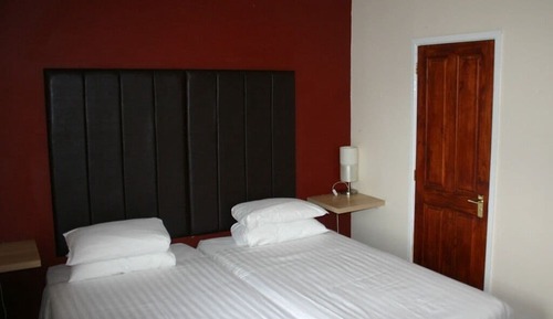 Twin Room, Ensuite