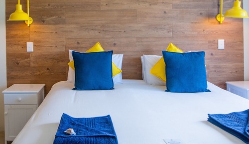 Self-Catering En-Suite (Ivory) 