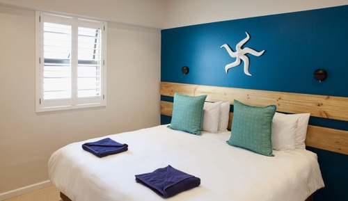 Comfort Room, 1 Bedroom (Purple)