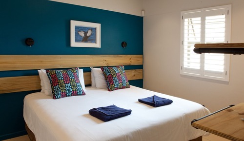 Comfort Room, 1 Bedroom (Orange)