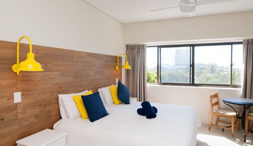 Self-Catering En-Suite (Ebony) 