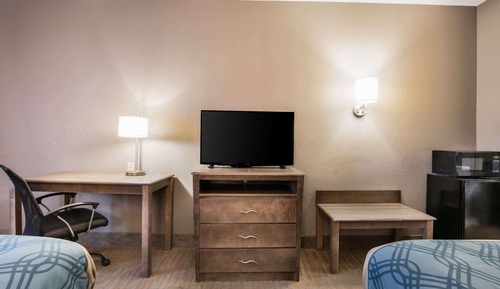 Room, 2 Queen Beds, Accessible, Non Smoking