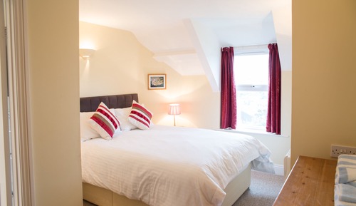 Luxury Apartment, Ensuite, River View (Edgecombe (2 Bedrooms))