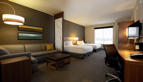 Room, Multiple Beds, Accessible, Bathtub (2 Queen & 1 Sofa Bed)