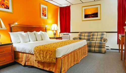 Room, 1 Queen Bed, Non Smoking, Refrigerator & Microwave