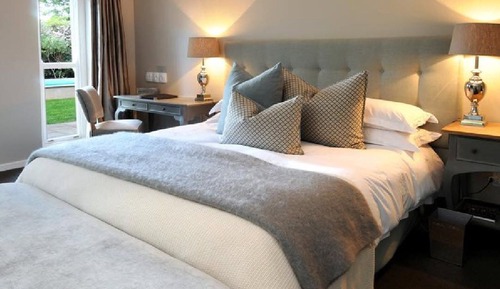 Luxury Room (garden facing)