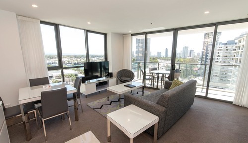 1 Bedroom Apartment (No Housekeeping)