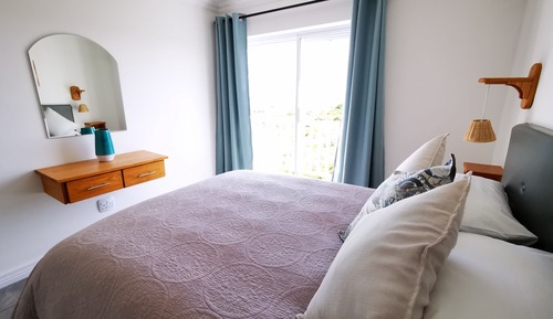 Apartment (5)
