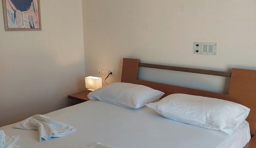 Blue Suite Sea Front