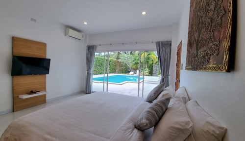 4 Bedrooms Private Pool Villa