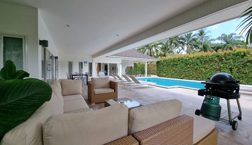 4 Bedrooms Private Pool Villa