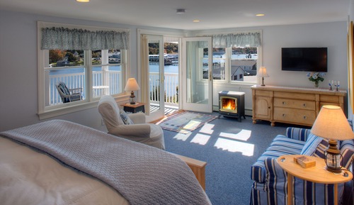 Deluxe Room, 1 King Bed, Harbor View