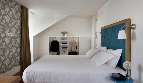 Duplex, 2 Bedroom Apartment with Balcony