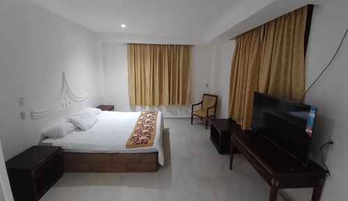 Premium Suite, 1 King Bed