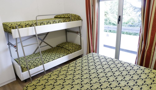 Standard Apartment, Annex Building